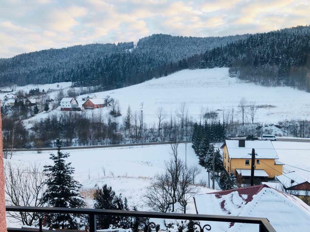 Malinowy Domek Mlynczyska Esterno foto